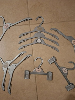 Mothercare hangers used, set of 6 pieces