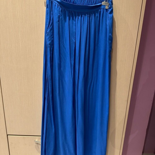 Maxi skirt BSB like new, blue, size 38, with side slits