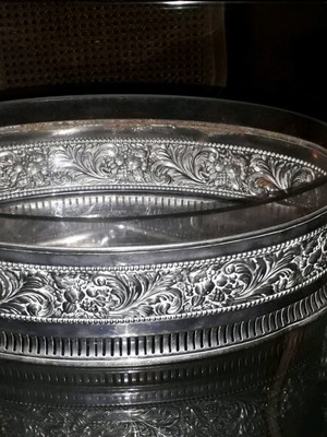 Center piece used, oval shape, pyrex, 40x10 cm