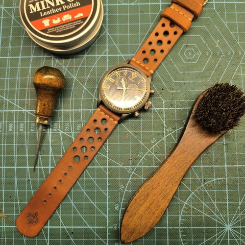 Handmade leather watch strap Racer style, custom colors