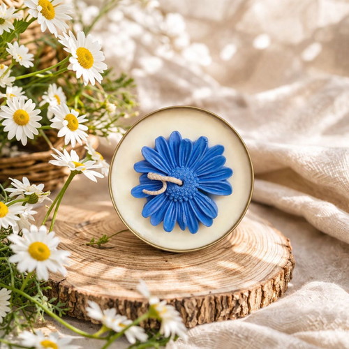 Soy Wax Scented Candle Daisy in Metal Container