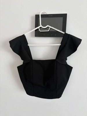 Italian black crop top with flared sleeves