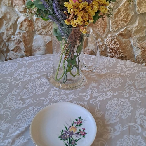 Porcelain breakfast set white with flowers and gold lines like new
