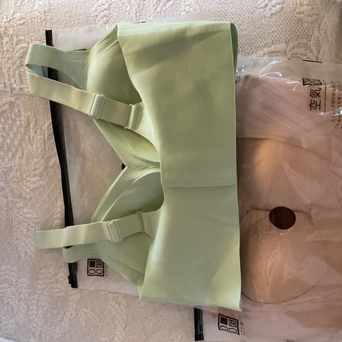 Bra set of 2 new, 3D air, green and beige, size 36/80BCD