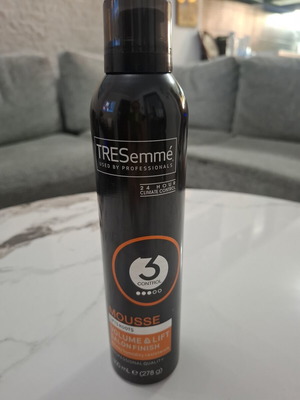 TRESemmé Volume & Lift Hair Mousse 300ml