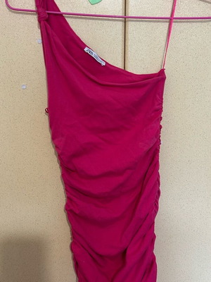 Zara dress fuchsia like new, tight one-shoulder