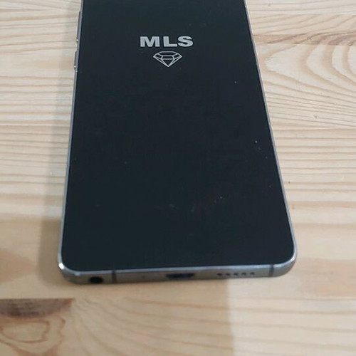Mls Diamond used with cracked touch corner, Android
