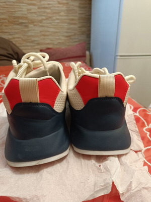 Casual athletic shoes like new, size 45, beige and blue