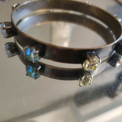 Bracelet new with Swarovski stones in different colors