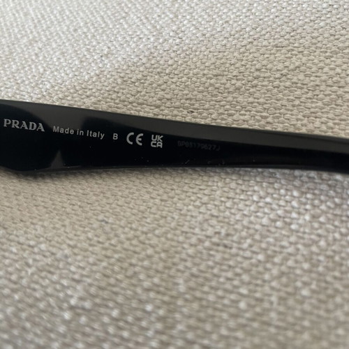 Prada Symbole Sunglasses like new, black