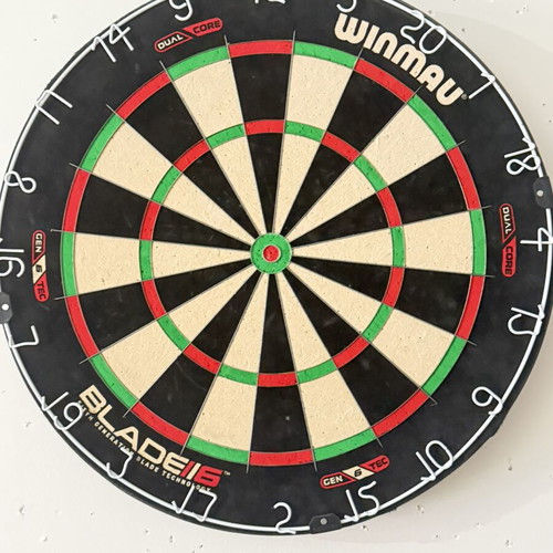 Winmau Blade Dartboard like new