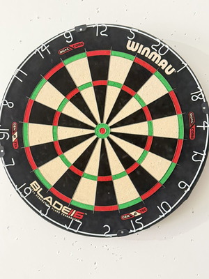 Winmau Blade Dartboard like new