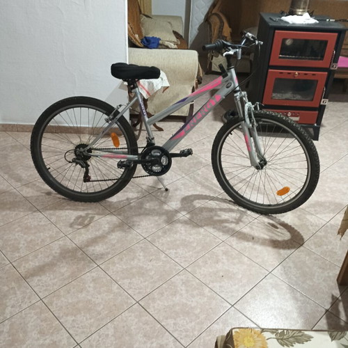 Energy Galaxy Bicycle 18-Speed Like New, City Type, Women's