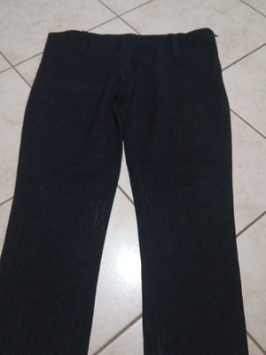 Capri pants with side zipper, black