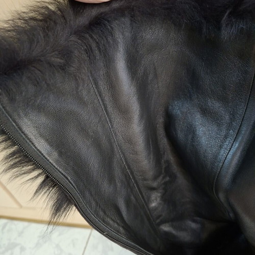 Prada black suede boots size 41 like new with fur detail