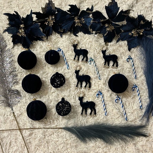Blue Christmas ornaments set of 34 pieces like new