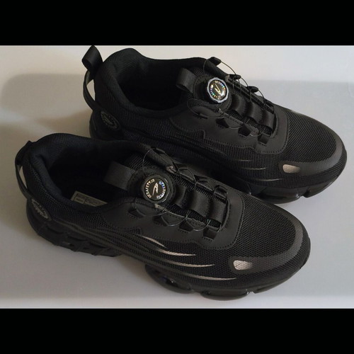 Work shoes size 45 with toe protection, like new, black