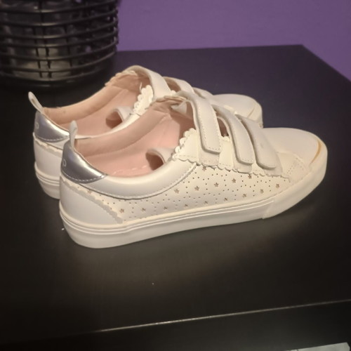 GAP Kids Athletic Shoes like new, size 35-36, white, 23cm