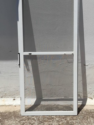 Aluminum screen with frame used, dimensions 218x91.5 cm