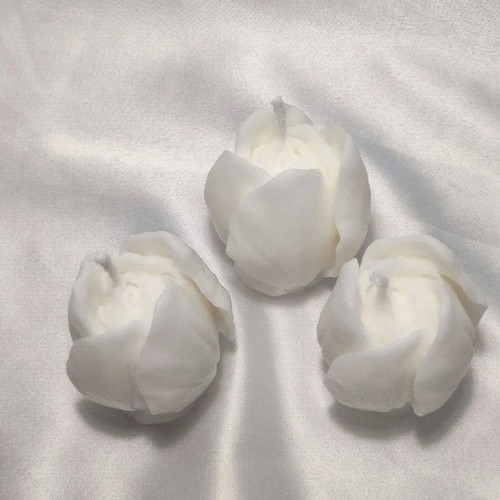 Tulip-shaped candle set of 3, new