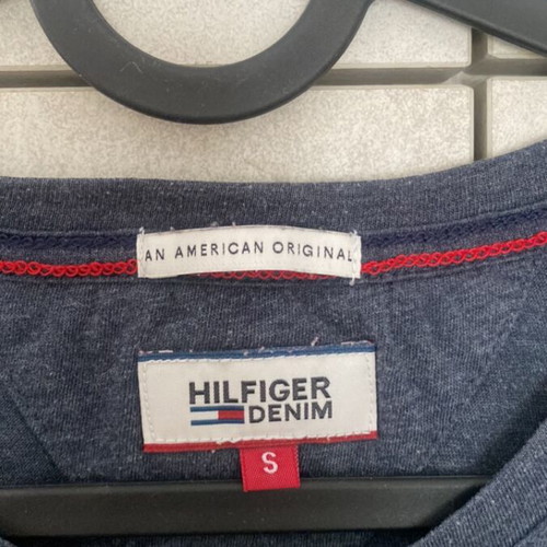 Tommy Hilfiger T-shirt woman small blue like new