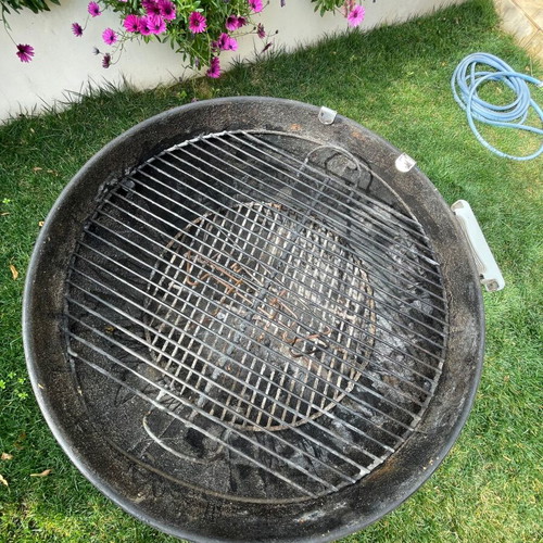 Weber grill used with storage cover