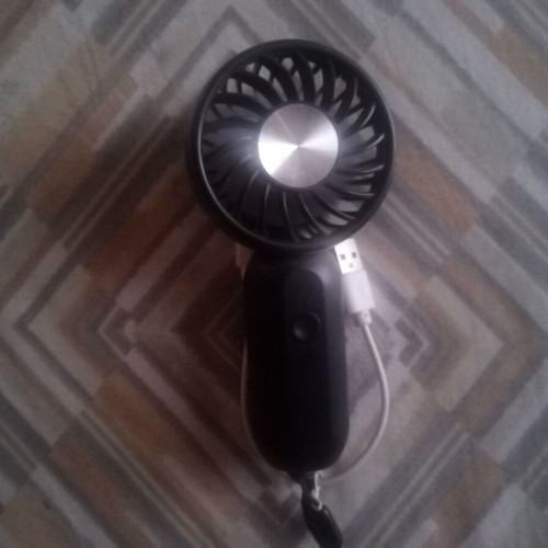 Mini rechargeable fan black, 3 speeds, USB cable, 13cm