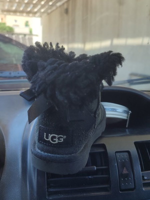 Ugg Australia kids boots size 26 used, black