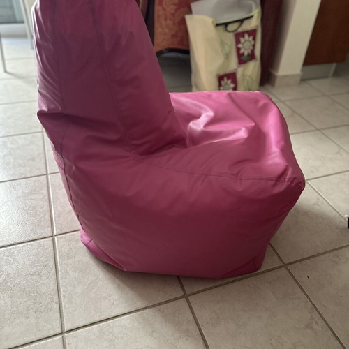 Pouf chair like new with filling material