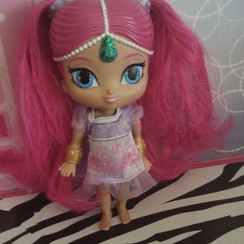 Shimmer and Shine doll