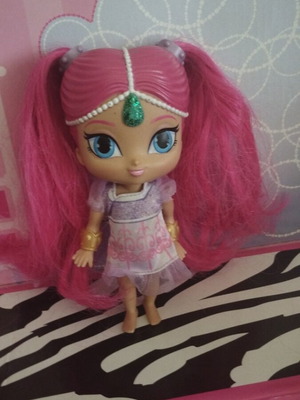 Shimmer and Shine doll