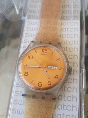 Swatch ρολόι χειρός ροζ χρυσό με λουράκι σιλικόνης
