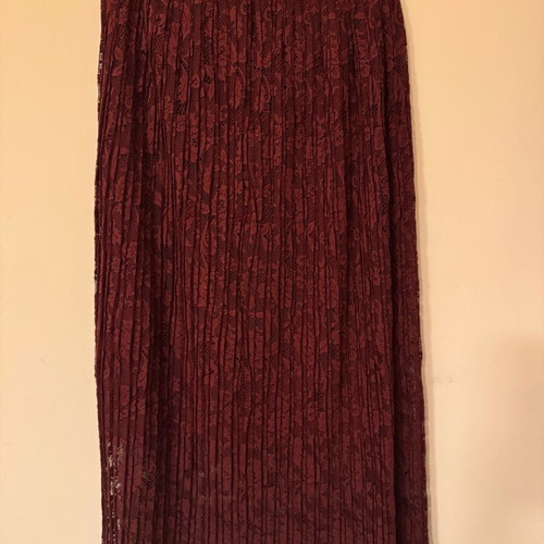 Zara Bordeaux Lace Pleated Midi Skirt like new