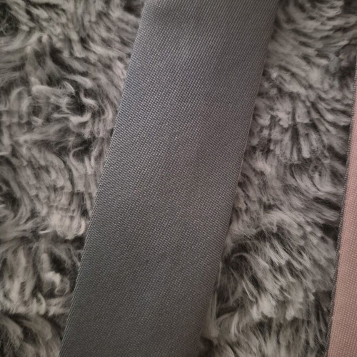 Teen tie thin chic like new, pink gray double face