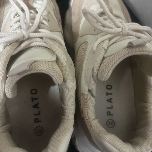 Sneakers beige women's used, size 38, Issue Fashion