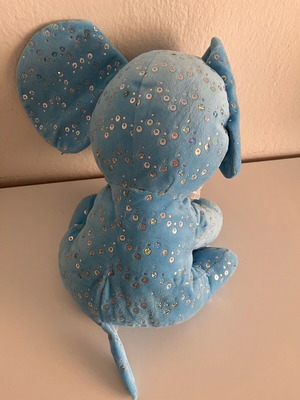Plush elephant like new
