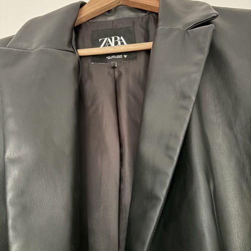 Zara long black coat size L used, very good condition