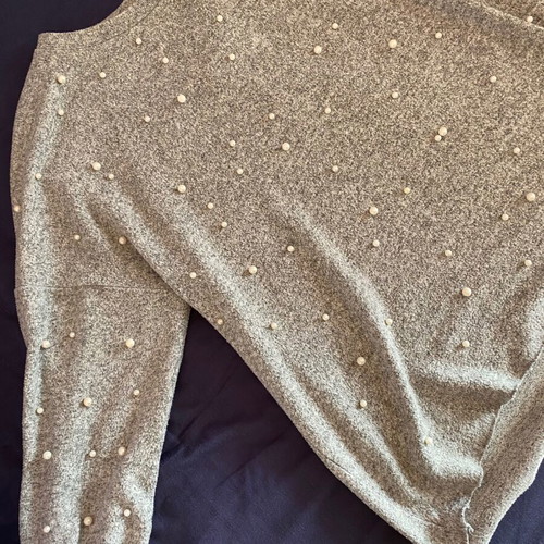 Zara blouse with pearls used, gray, size M