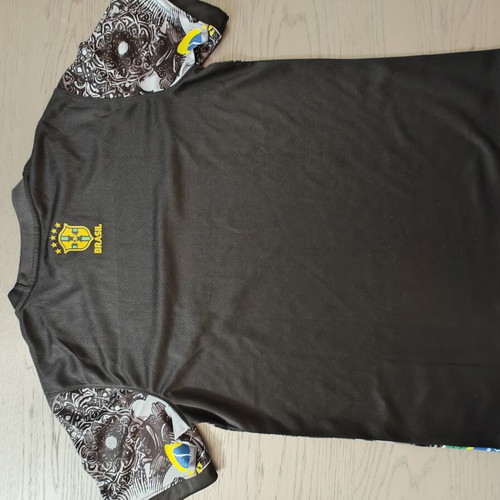 Brazil jersey Jesus size small like new