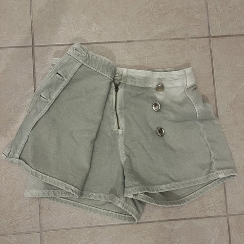 Zara green khaki shorts skirt like new, size XS