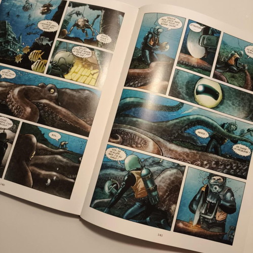 Russell Chase Cryptozoologue French hardcover comic used