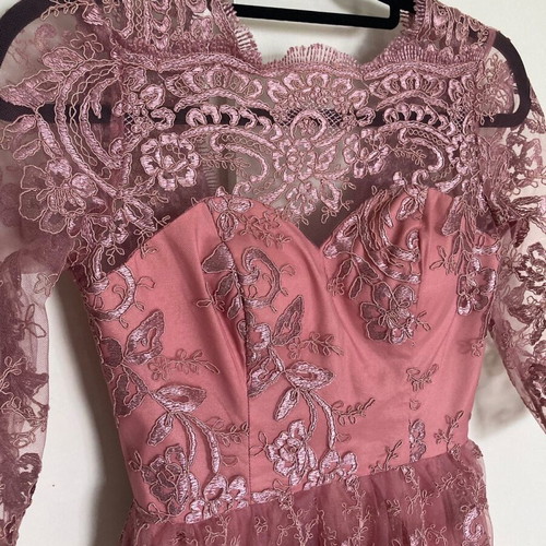 ChiChi London lace dress like new, pink, -  40,00 - Vendora.cy