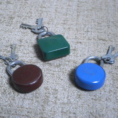 Padlocks new, pack of 7 vintage from Czechoslovakia, Germany and Taiwan