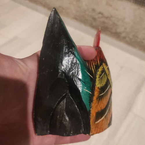 Wooden carved rooster hand-painted from Indonesia like new 15x14x7cm