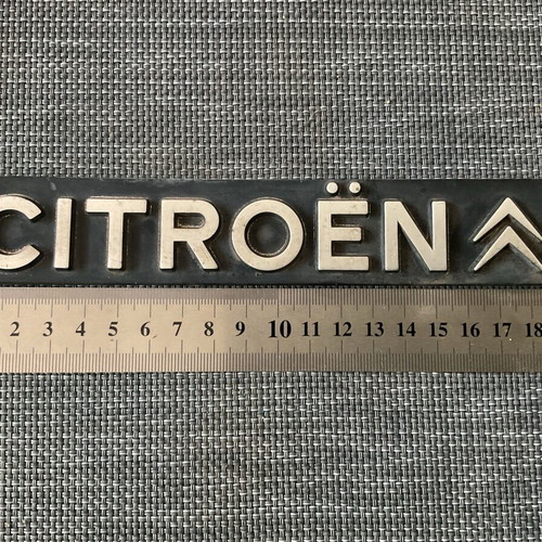 Citroen emblem used, fully metal