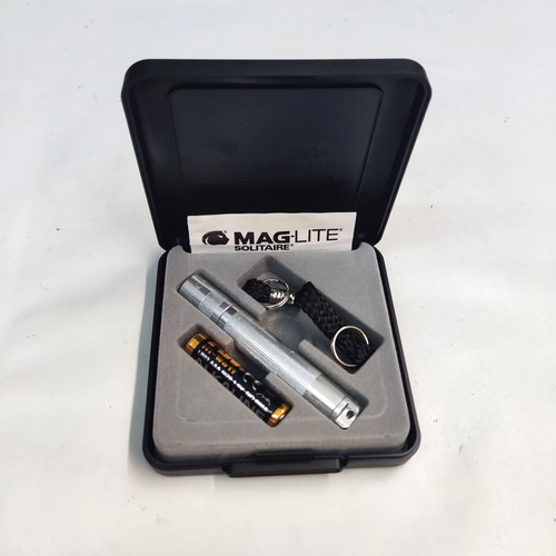 Maglite Solitaire vintage flashlight