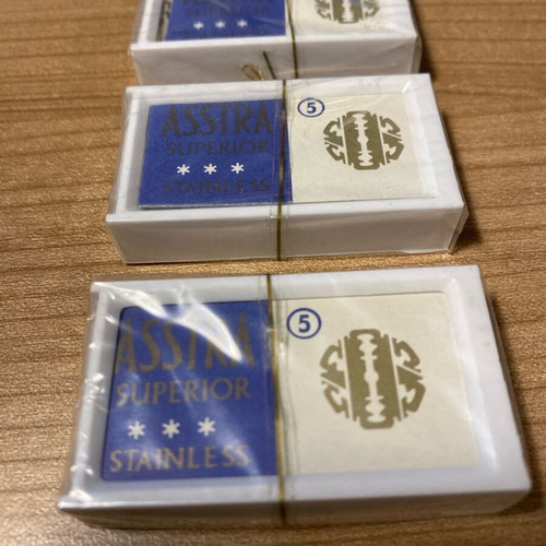 Astra Superior stainless double edge collectible razor blades set of 3 new