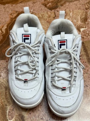 Fila casual shoes size 42 in excellent condition slightly used