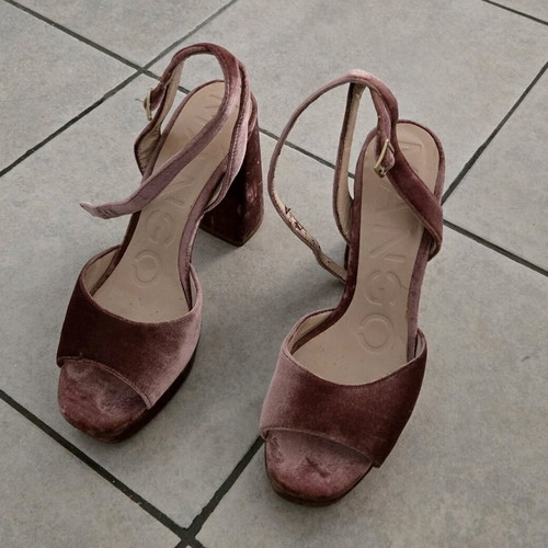 Mango velvet sandals used, pink size 38 with broken heel