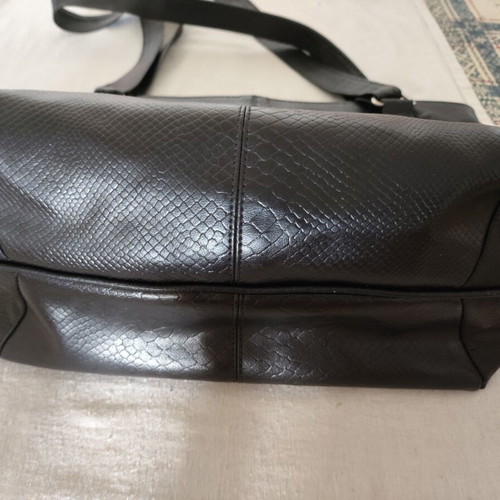 Ladies shoulder bag used, faux leather, black, spacious with zipper
